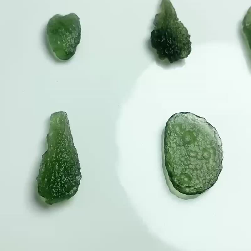 天然捷克陨石moldavite原石 原矿捷克陨石裸石 可定制吊坠项链 - 项链 - 宝石 