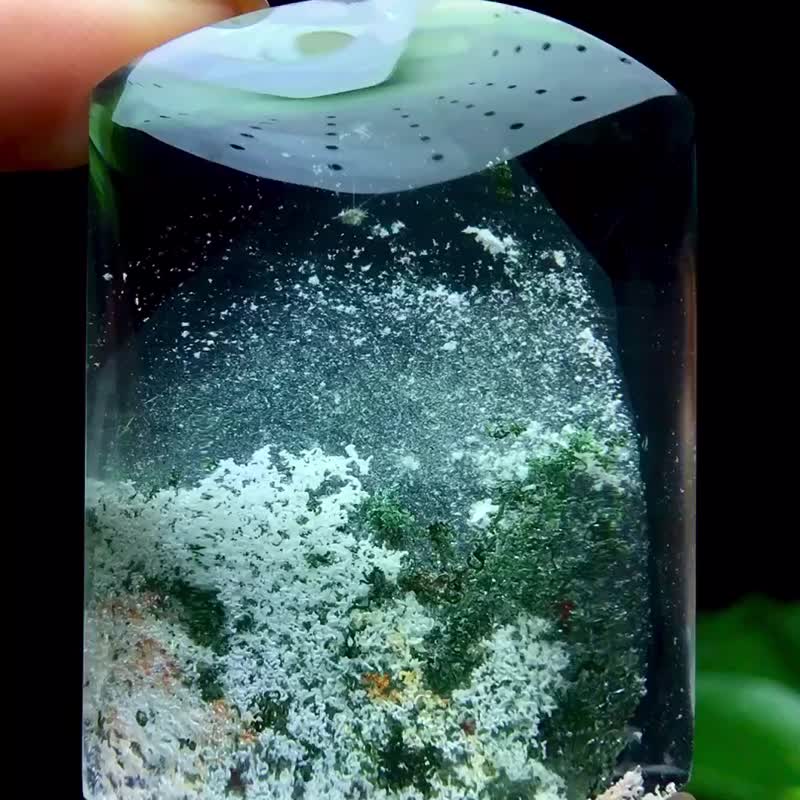 收藏极品天然彩幽灵无事牌吊坠 晶体透彻 满满的自然美丽颜色 - 项链 - 水晶 