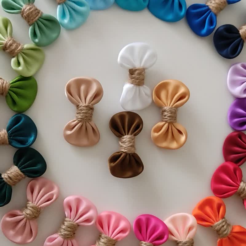 Set of 6 mini hair clips for Shih Tzu, Doodle, Cockerpoo, Yorkie, Maltese, Pom - 衣/帽 - 丝．绢 多色