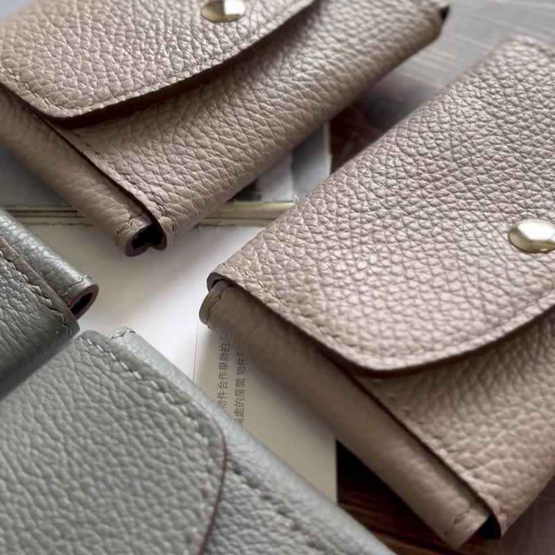 【送礼礼盒】【免费刻字】全手工真皮极简 短夹/零钱包 (5色) - 皮夹/钱包 - 真皮 卡其色