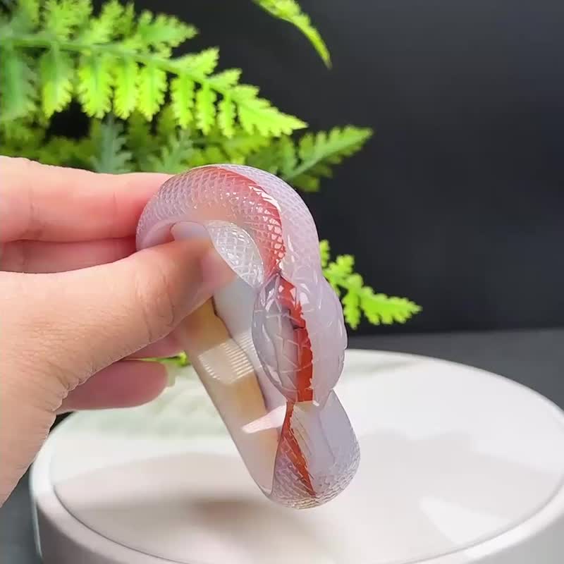 优质 紫红玛瑙手镯 60MM 高冰净体起刚聚宝盆 手雕生肖蛇扭扭镯 - 手链/手环 - 半宝石 
