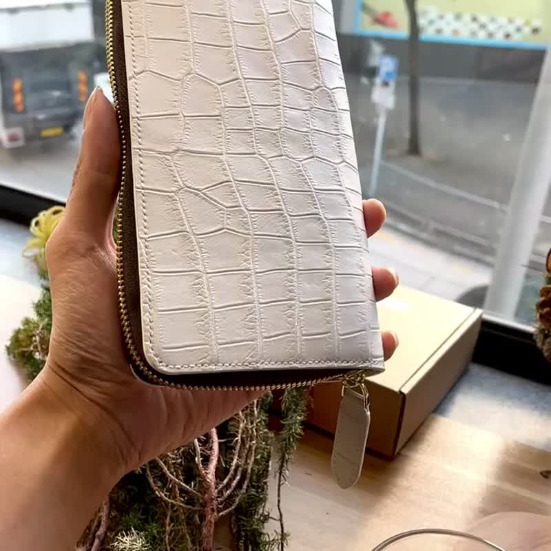极少有雪山白哑面鳄鱼皮革长银包 - 皮夹/钱包 - 真皮 白色
