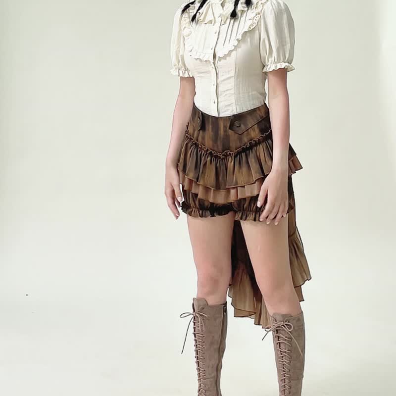 暗纹生成色蕾丝荷叶立领泡泡短袖英伦衬衫DARK IN LOVE台湾IW125 - 女装衬衫 - 尼龙 