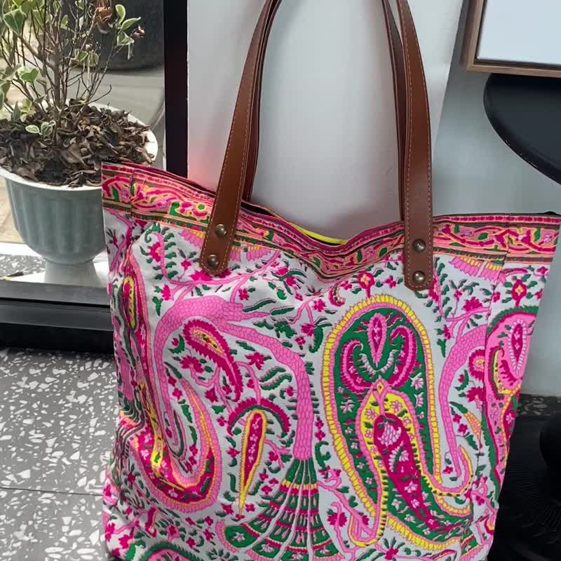 帆布包 俏皮可爱 婚礼小物 新娘小物 独一无二的礼物 - 行李箱/行李箱保护套 - 竹 