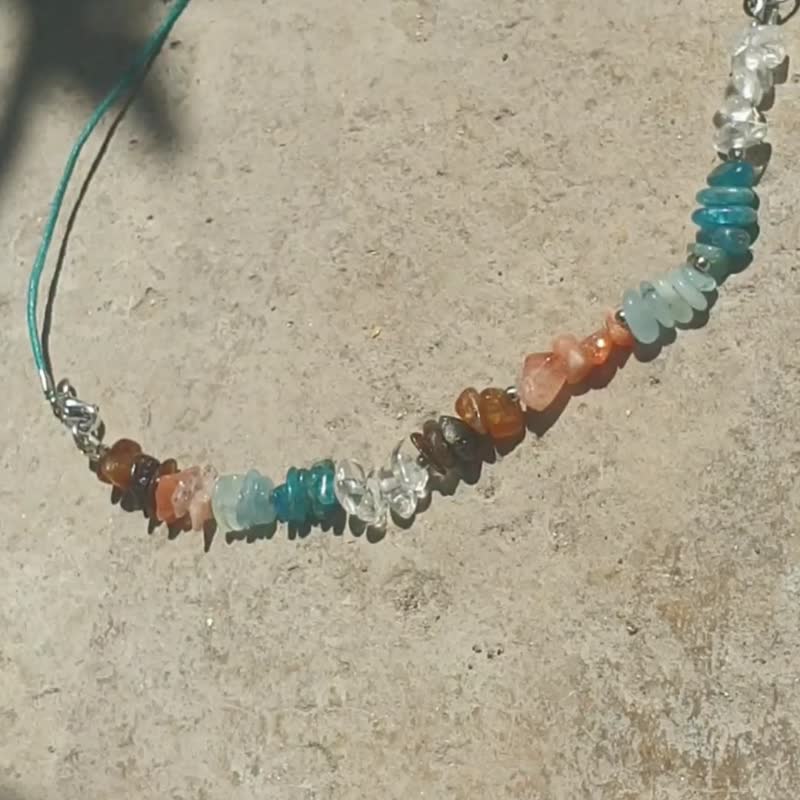 白羊座宝石颈链，茶水晶，磷灰石，日长石，海蓝宝，莱茵石 - 项链 - 宝石 多色