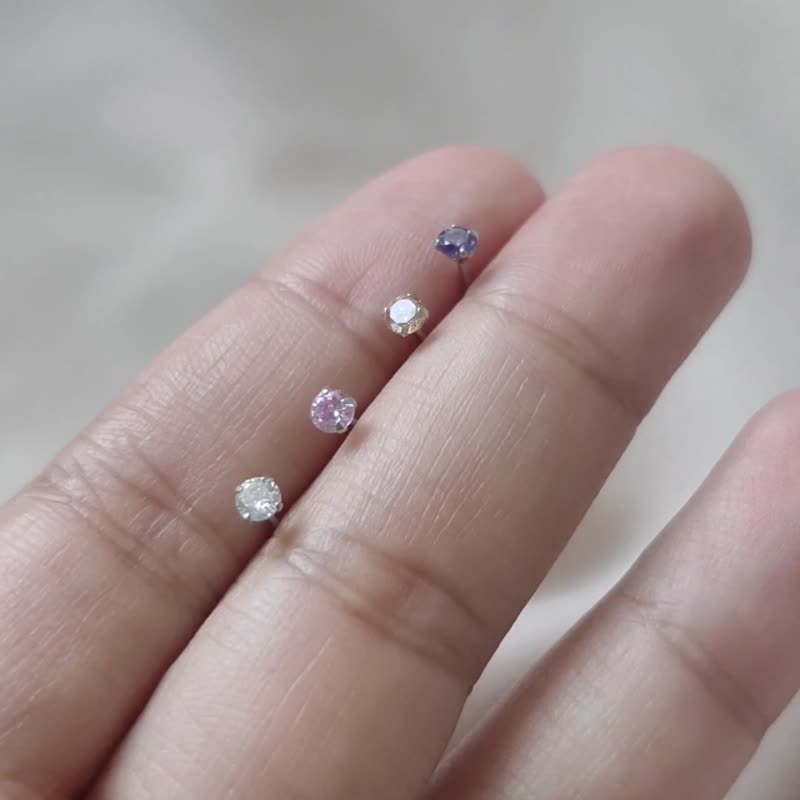 SV925 四色 3 mm 迷你单钻 四爪镶耳环 养耳棒 - 耳环/耳夹 - 水晶 透明