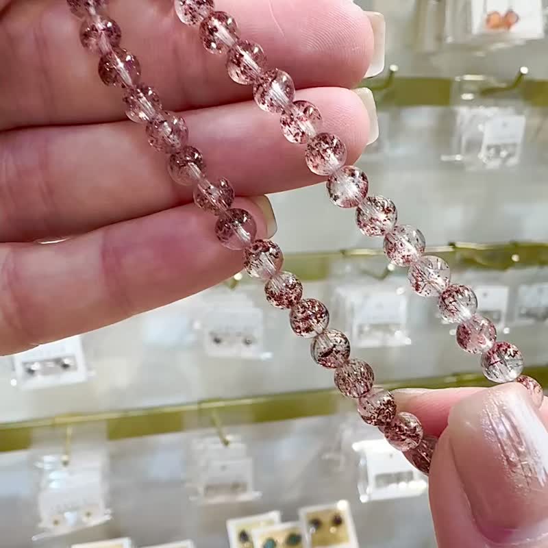 卖掉啰高透体彼岸花红超七金草莓5mm6.85g水晶手链贵人运桃花 - 手链/手环 - 水晶 红色