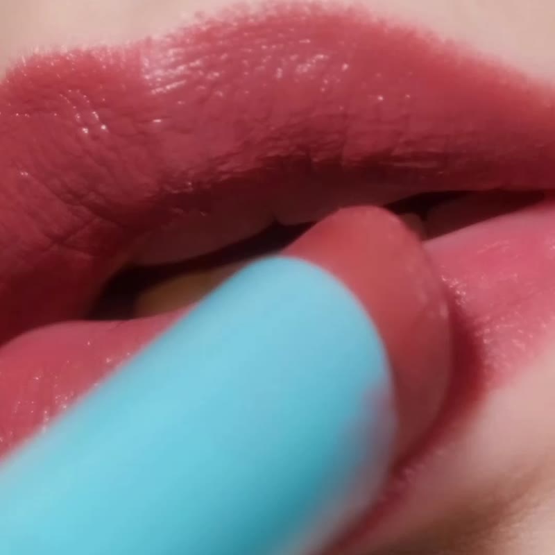 FreshO2 珍藏故宫联名系列 珐琅繁花鸟语唇膏 (3.8g) 新色 人气 - 唇彩/颊彩 - 绣线 黄色