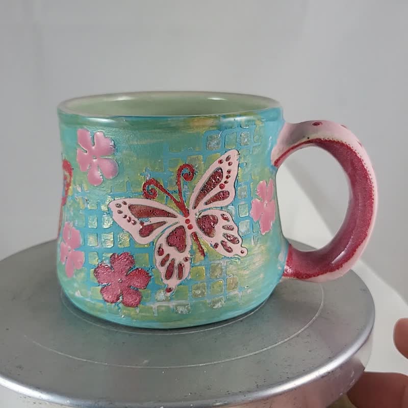 粉蝶手工马克杯 - 咖啡杯/马克杯 - 瓷 粉红色