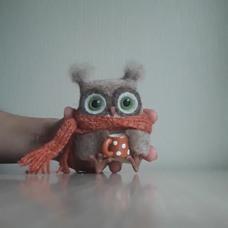 羊毛毡棕色猫头鹰*手工制作的生日礼物*鸟类爱好者礼物*乔迁礼物 - 玩偶/公仔 - 羊毛 咖啡色