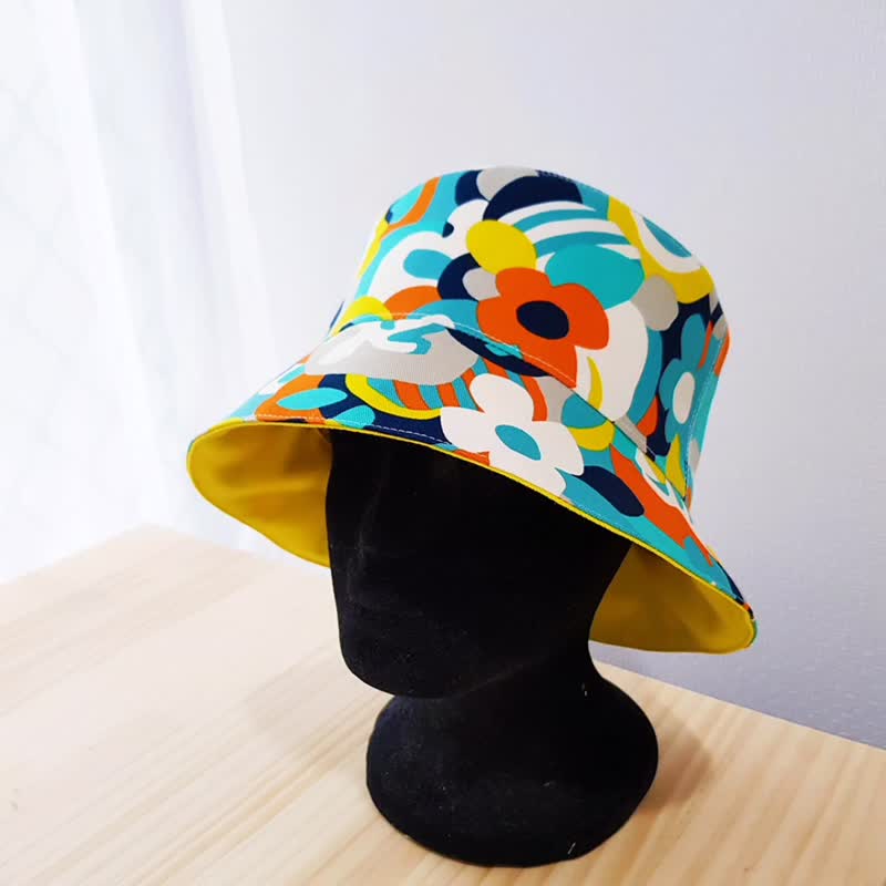 女孩看过来/双面渔夫帽/彩绘/黄色-L号 Double-sided Bucket Hat - 帽子 - 棉 多色