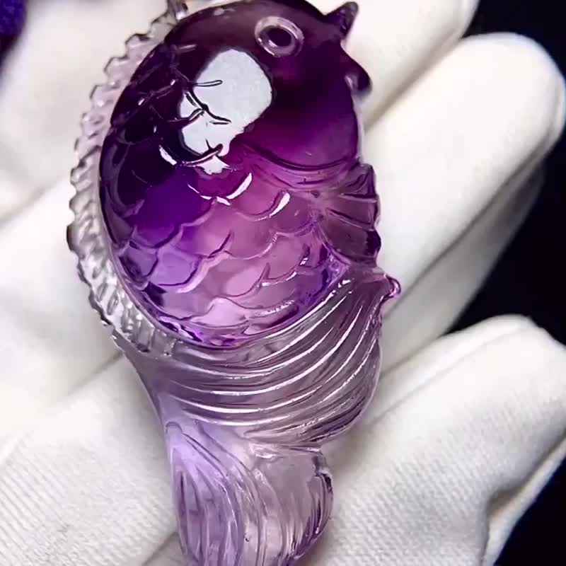 极品天然巴西紫水晶鱼吊坠连年有余 颜色非常漂亮梦幻雕工精致 - 吊饰 - 玉石 