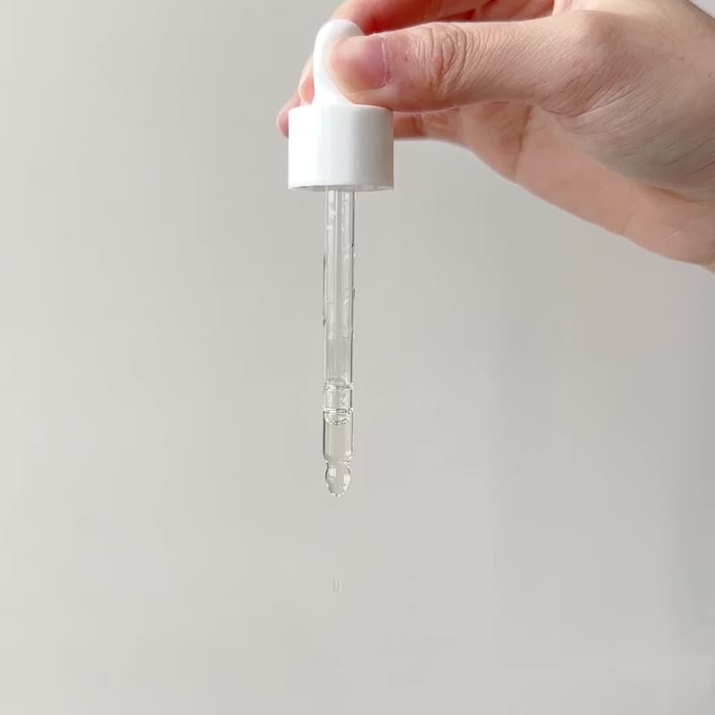 脸部、身体保养油【金盏花循环纤盈美肤油50ml】足浴/泡澡/按摩用 - 旅行套装 - 精油 白色