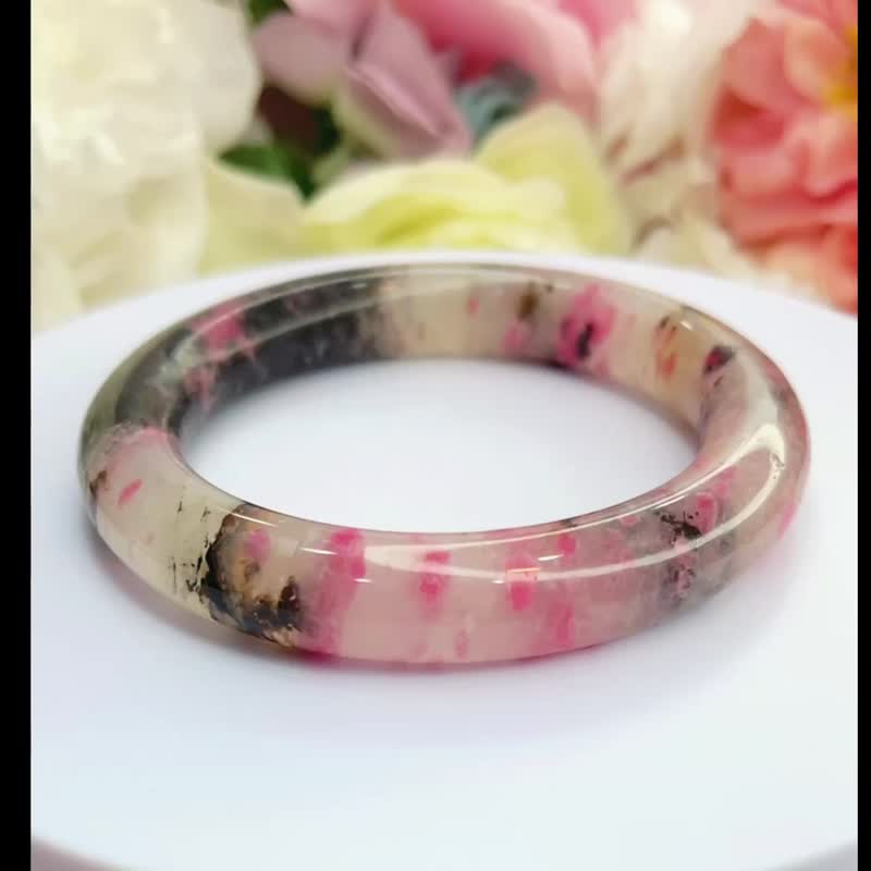超美浪漫樱花雨蔷薇辉手镯56 MM 圈口 草莓牛奶泼墨 玫瑰石圆条 - 手链/手环 - 水晶 红色