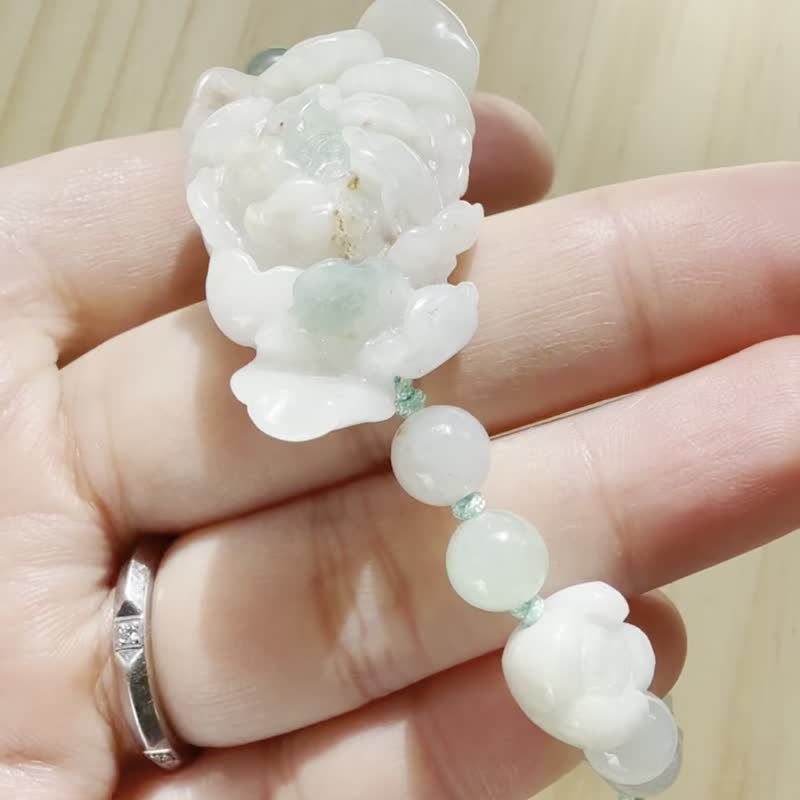 手工翡翠手链 - 金箔牡丹与玉兰花 - 手链/手环 - 玉石 绿色