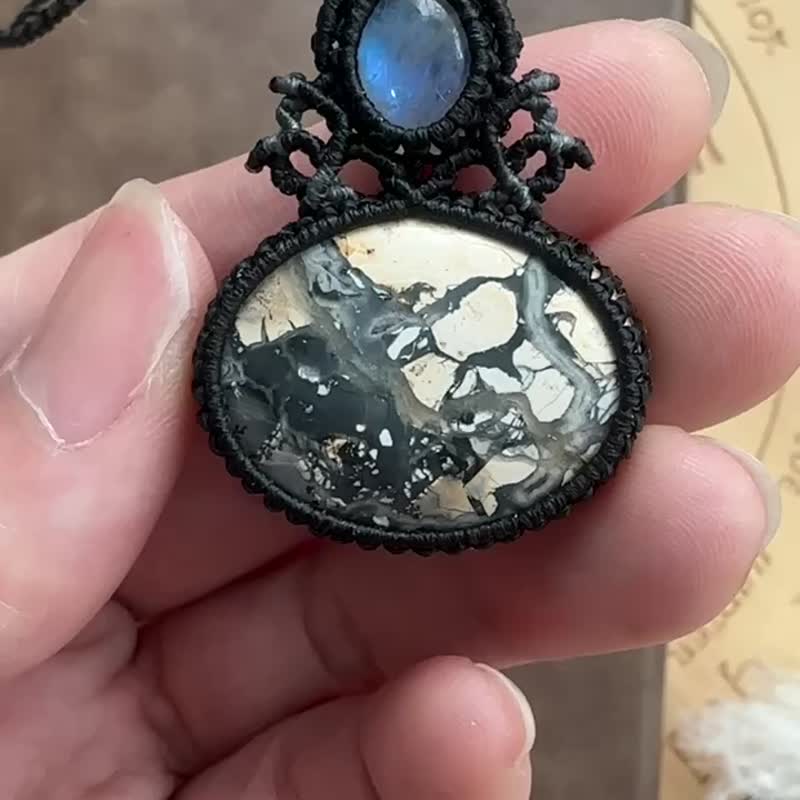 N754 民族风 月亮石 璧玉 (maligano jasper) 颈链 (可调长度) - 项链 - 宝石 黑色