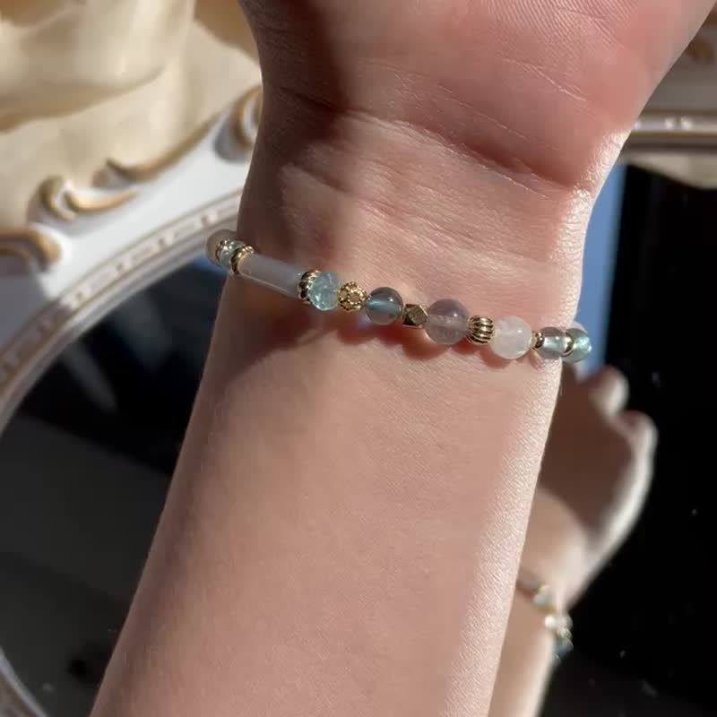 /云中之舟/透体切钻海蓝宝透体魔鬼海蓝宝蓝光拉长石月光石灰玛瑙 - 手链/手环 - 水晶 蓝色