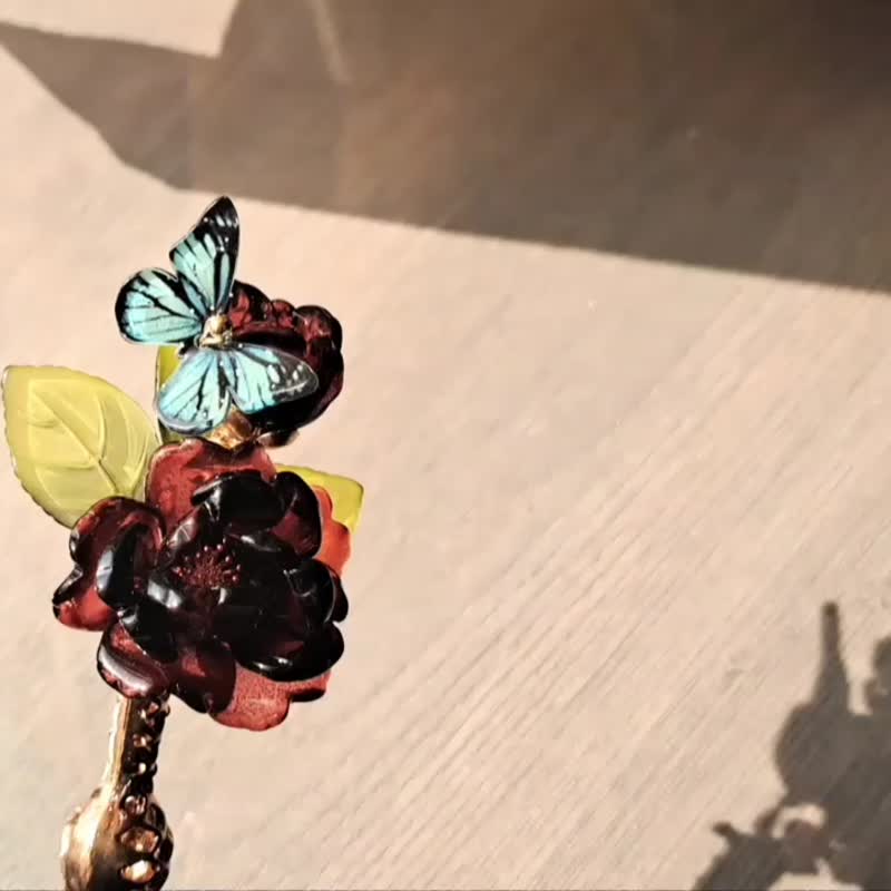 宝石琉璃花系列~【蝶恋花】红玫瑰发簪 - 发饰 - 琉璃 红色