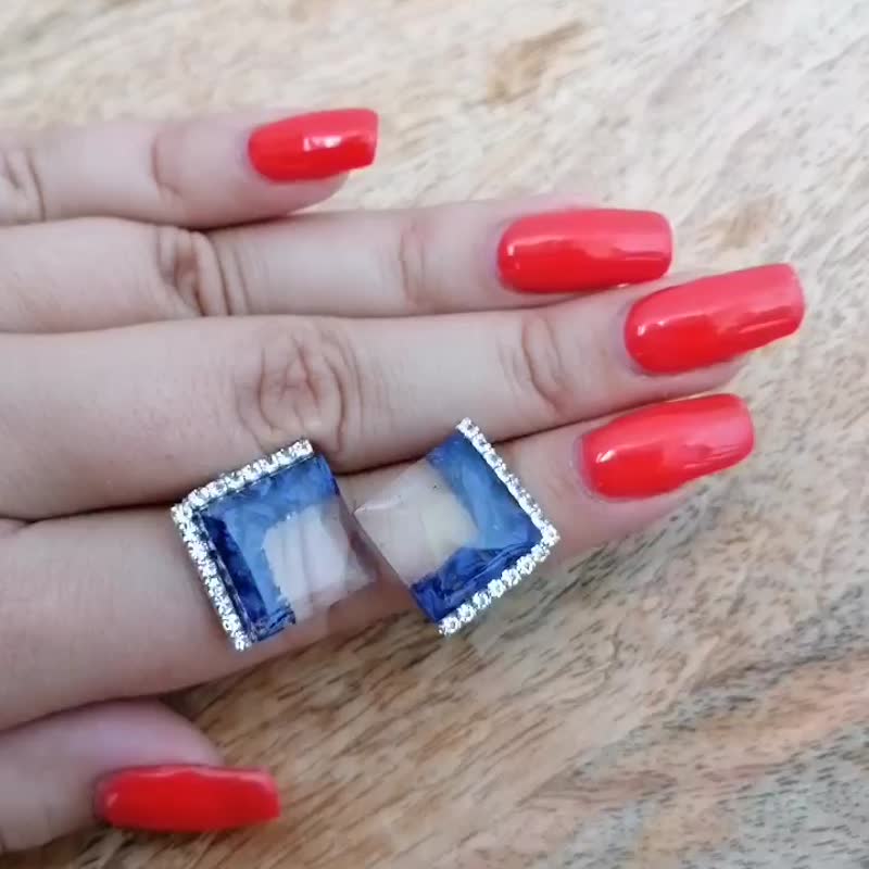 方形树脂耳环 水钻水晶虹彩矢车菊银 - 耳环/耳夹 - 植物．花 蓝色