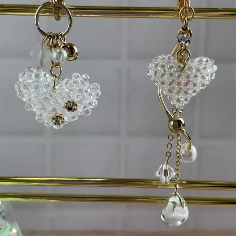 白色心形耳环 耳珠 透明极光金色 - 耳环/耳夹 - 玻璃 白色
