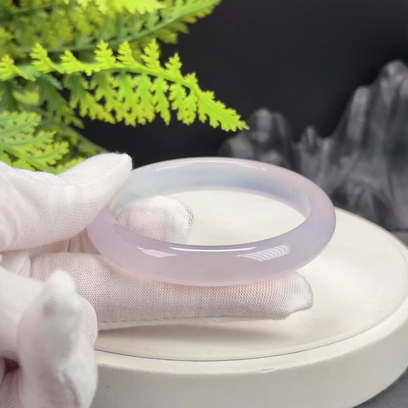 浅紫色 玛瑙手镯 56MM 高冰透起光干净玉髓手环 舒缓情绪提升状态 - 手链/手环 - 半宝石 紫色