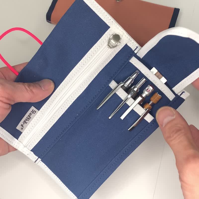 对折式笔袋 简约精巧尺寸 - 铅笔盒/笔袋 - 棉．麻 蓝色