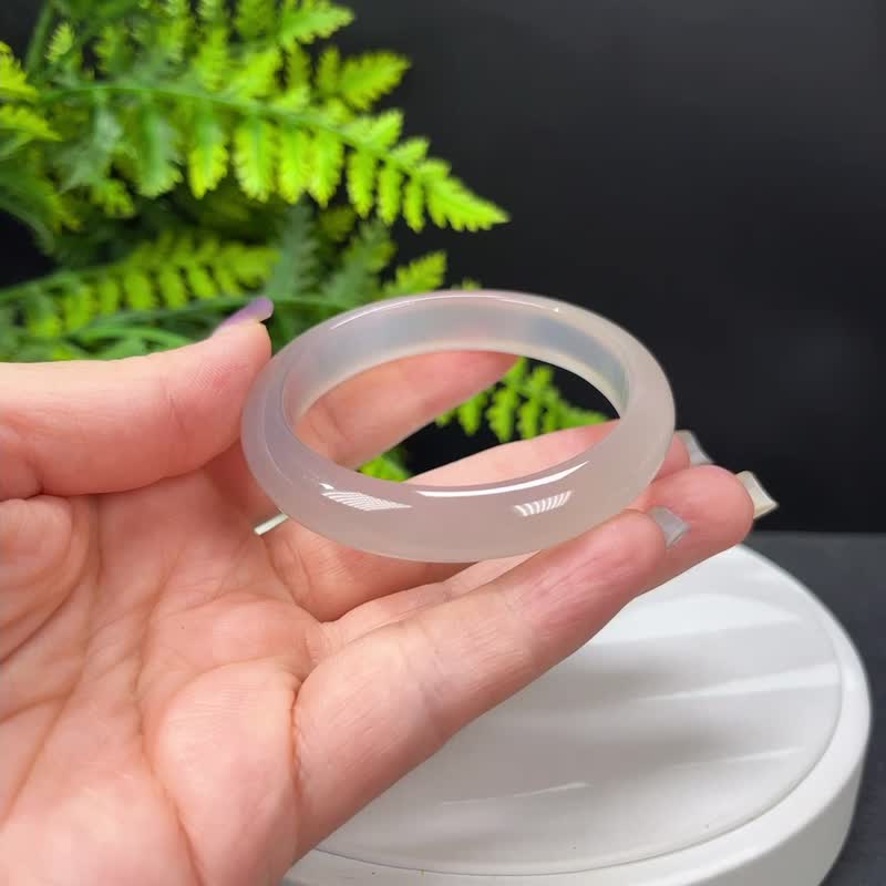 精品 浅色冰紫 玛瑙手镯 51+MM 冰润起光干净 玉髓手环 好运灵性 - 手链/手环 - 半宝石 