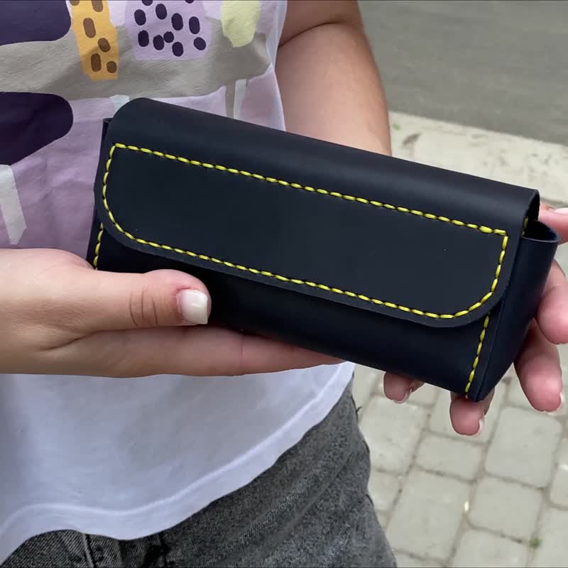 皮革小眼镜盒/手工旅行太阳镜皮套/眼镜保护套 - 眼镜盒/眼镜布 - 真皮 黑色