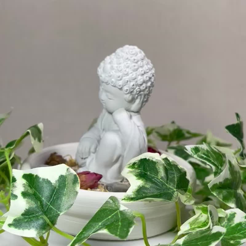 佛像公仔 净念吉祥小佛之悟道 小盘套组 佛 吸湿 长辈礼 母亲节 - 香薰/精油/线香 - 其他材质 白色