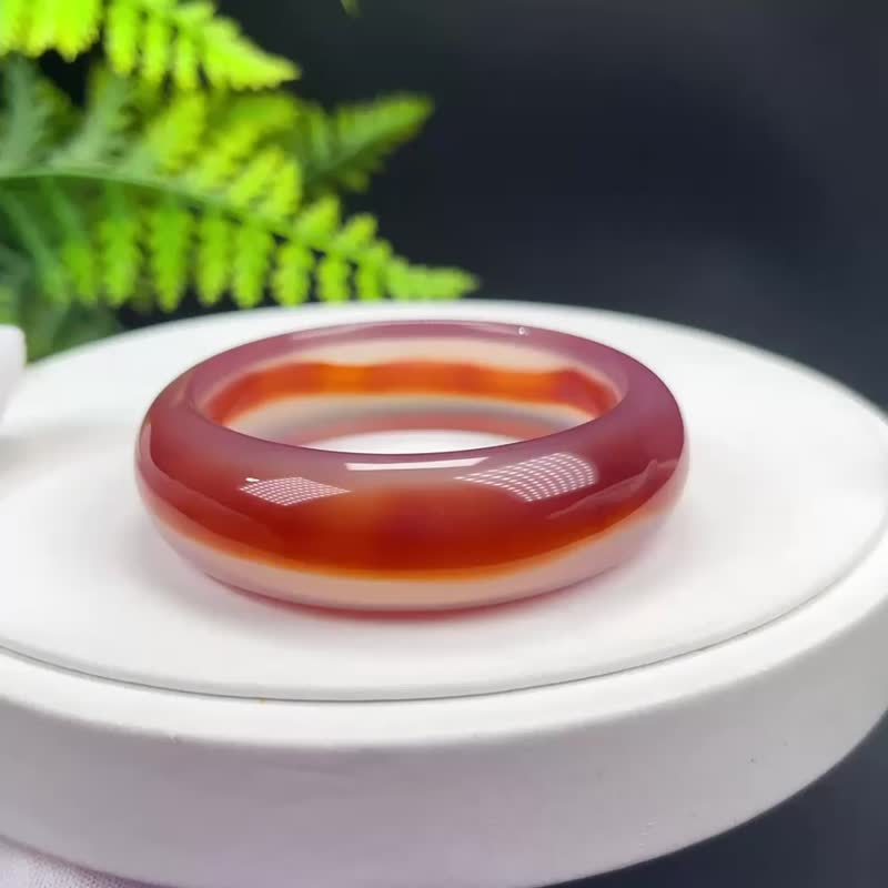 优质 马达加斯加 红玛瑙手镯 50+MM 浅紫底高冰透红腰带 腰缠万贯 - 手链/手环 - 半宝石 红色