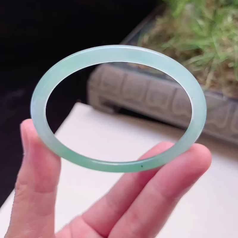 冰种翡翠玉镯 天然翡翠 缅甸A玉玉镯 • 冰种蓝绿翡翠圆镯 - 手链/手环 - 玉石 绿色