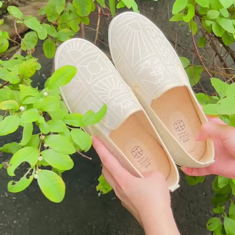 【菓菓日二代】燕麦色系女孩 帆布鞋 - 女款休闲鞋 - 棉．麻 多色