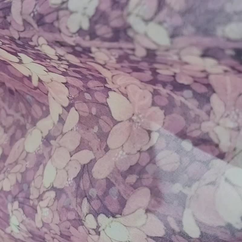 两周年【Spica夜樱 靛蓝】水彩画雪纺披肩 丝巾 樱花 单色调 和服 墨色 枝垂樱 送给男性的礼物 生日礼物 母亲节礼物 - 丝巾 - 聚酯纤维 灰色