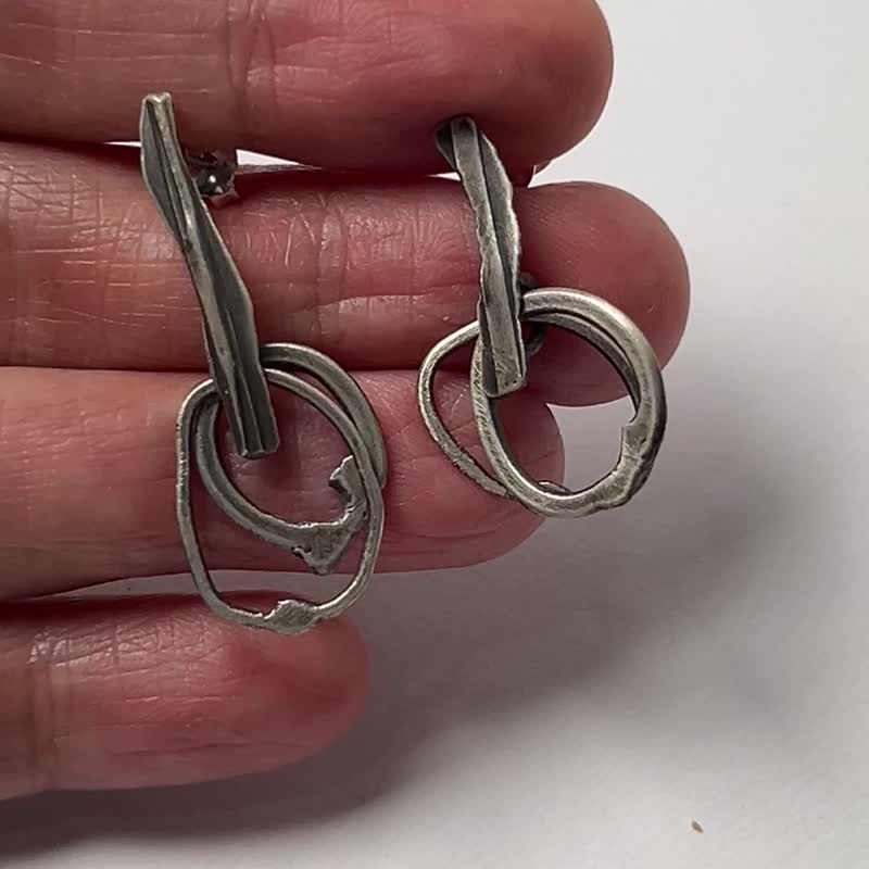 【Line 系列】#a298 随兴线条耳环/ 925银/ 手工礼物/ 定制化 - 耳环/耳夹 - 银 银色