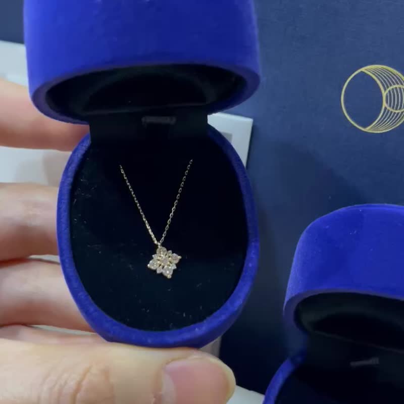 日本制 18k 18分 白k金/黄k金 经典真钻 花型 钻石项链/颈链 - 项链 - 贵金属 金色