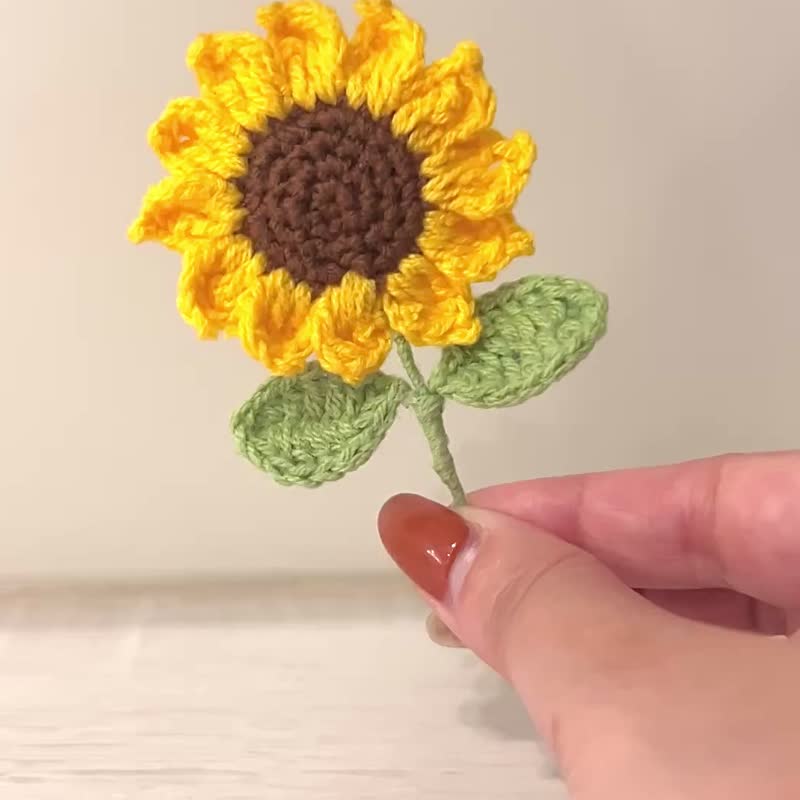 毕业礼物 针织向日葵毕业胸针 - 干燥花/捧花 - 其他材质 黄色