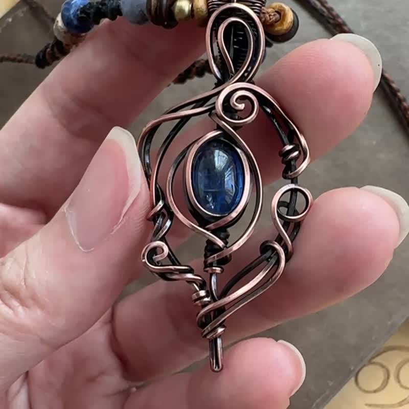 WW397 全手工编织 绕铜线 复古做旧 wire wrap 蓝晶石吊咀颈链 - 项链 - 铜/黄铜 咖啡色