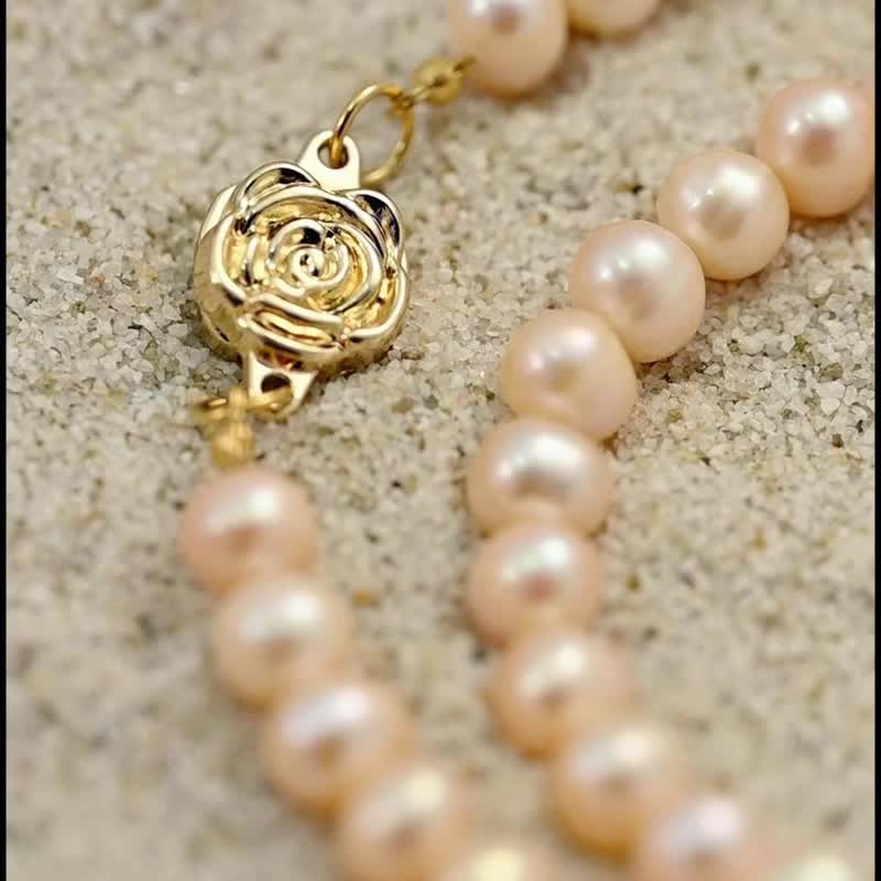 天然粉色淡水珍珠项链 金色玫瑰花扣 7-8mm 六月生日石 生日礼物 - 项链 - 珍珠 